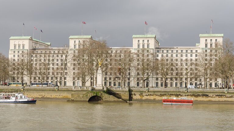 UK Intel Assesses 500,000 Russian Troops Lost for 2% of Ukraine