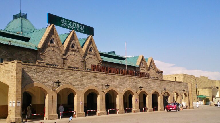 Rawalpindi Closes Public Venues Ahead of Possible Iran-US Talks