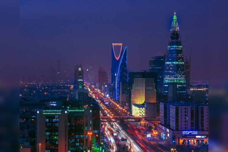 U.S. Threatens to Halt Missile Deliveries; Saudi Arabia Reopens Airspace