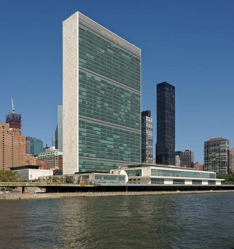 UN Votes to Suspend Russia from Rights Council