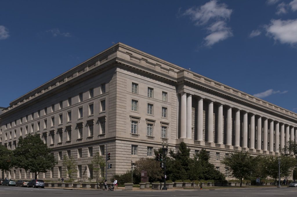 IRS Standard Deduction 2024: How Much Taxpayers Can Save Based on Filing Status and Inflation Adjustments