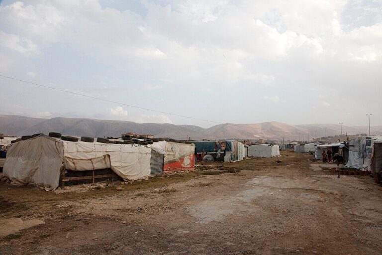 Civilian Displacement Surges in Yemen as Key Roads Close, Deepening Humanitarian Crisis