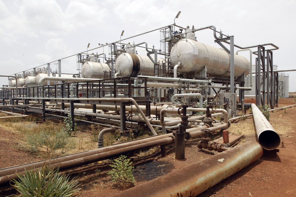 How the Petroleum Industry Transforms Crude Oil Into Fuel and Drives the Global Economy