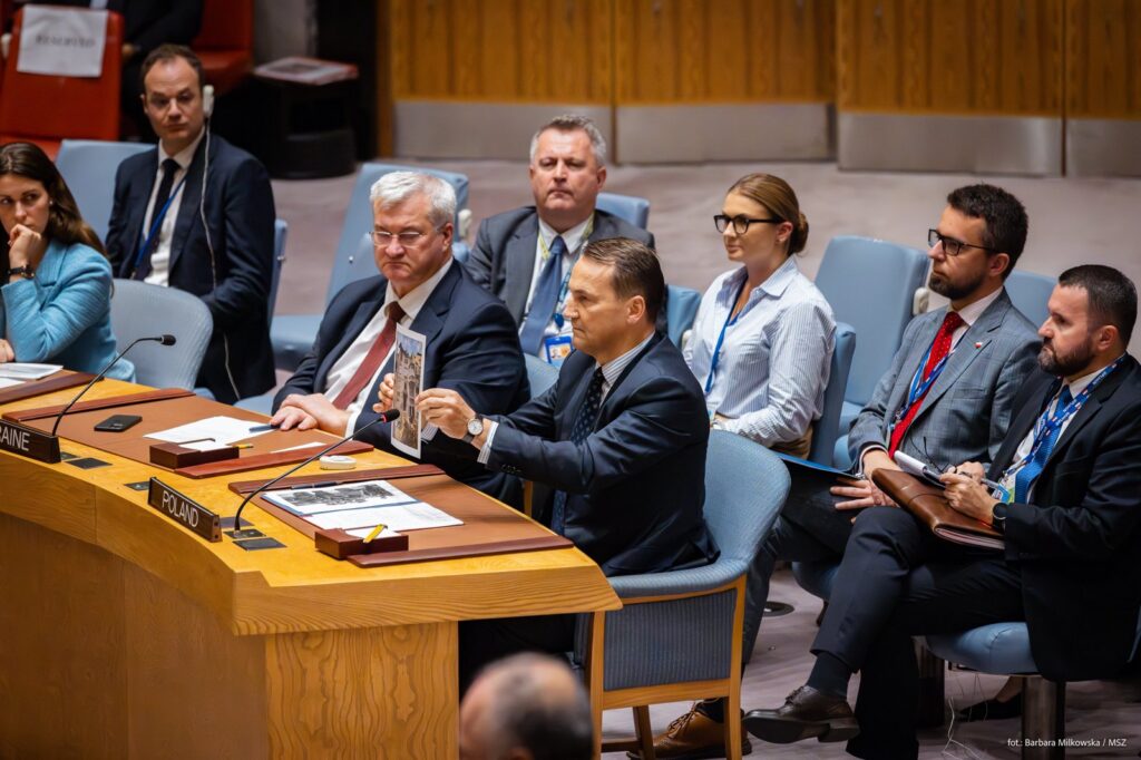 New UN Resolution Targets Digital Risks for Children in War Zones