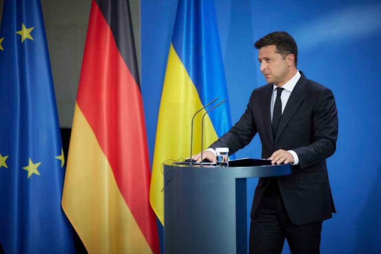 Zelenskyy Says Some in Putin’s Circle Back Ukraine Peace